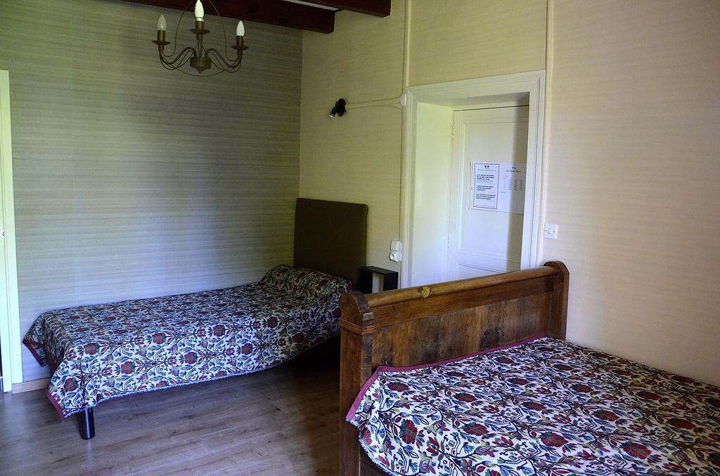 Bed and Breakfast Le Vieux Noyer Saint-Maurice-de-Tavernole Pokój zdjęcie